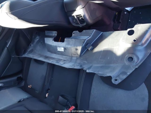 1C4PJLAS4GW329773 Jeep Cherokee Altitude