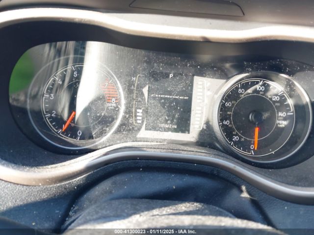 1C4PJLAS4GW329773 Jeep Cherokee Altitude