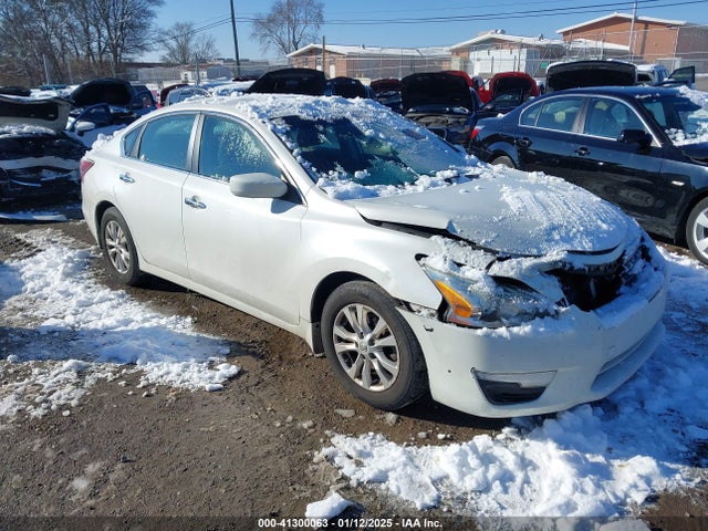 2015 1N4AL3AP1FC154335 main image