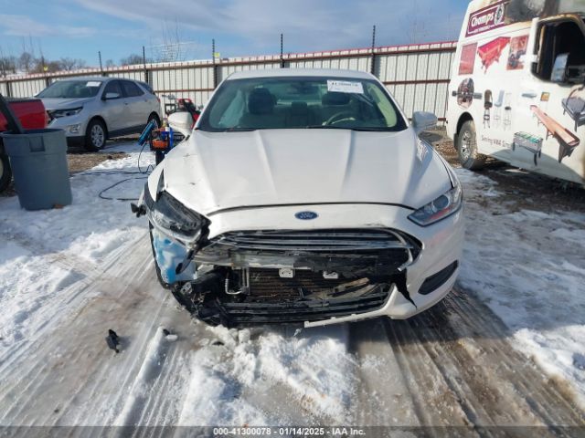 3FA6P0H71GR190706 Ford FUSION SE