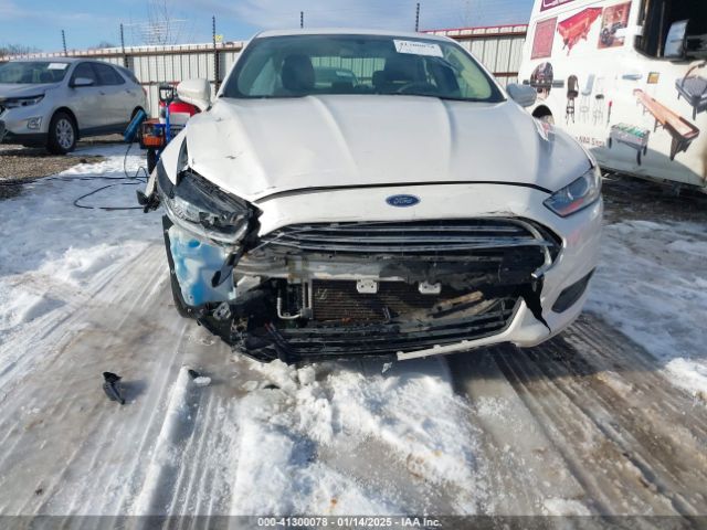 3FA6P0H71GR190706 Ford FUSION SE
