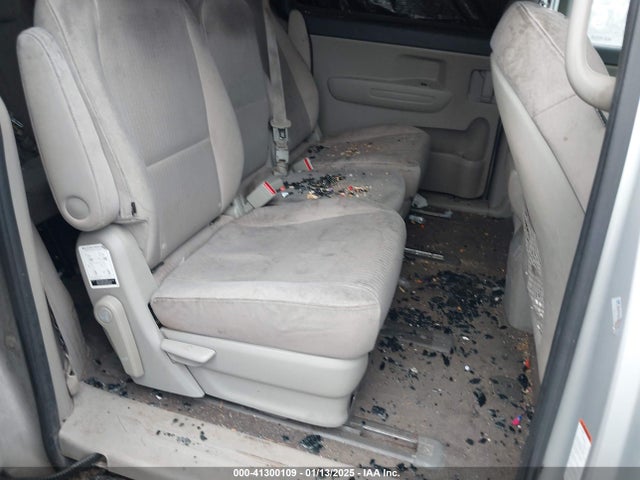 KIA SEDONA LX 2016 KNDMB5C14G6155896 Image 8