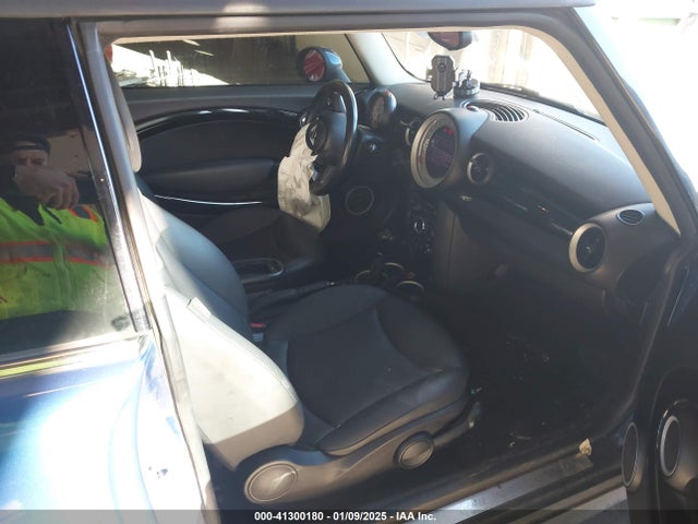 2013 MINI HARDTOP WMWSU3C52DT691054 Photo 4