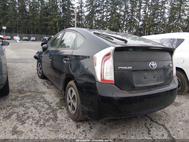 2015 TOYOTA PRIUS JTDKN3DU4F1969974 Photo 2
