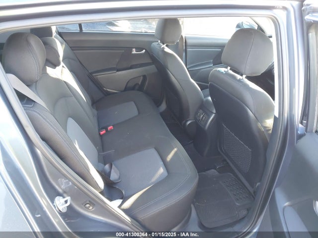 KNDPB3AC7F7701301 KIA Sportage Lx