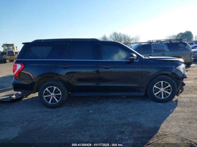 1FMJU1HTXJEA27249 Ford Expedition Xlt