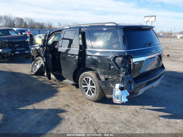 1FMJU1HTXJEA27249 Ford Expedition Xlt