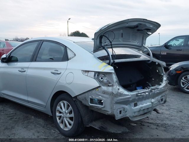 3KPC24A38JE030783 Hyundai Accent Sel