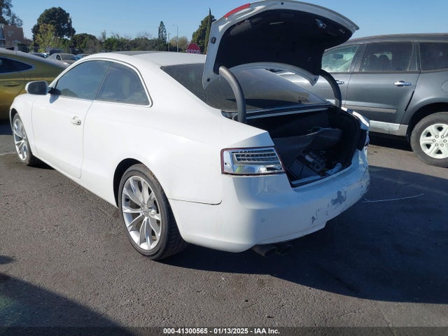 2013 AUDI A5 WAULFAFR0DA029857 Photo 2