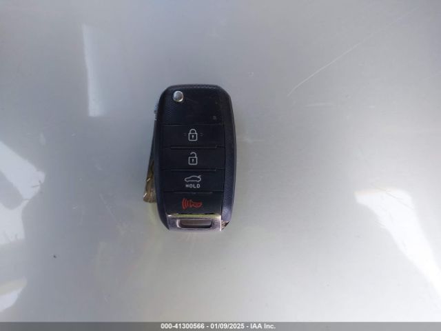 KNAGM4A72E5479888 KIA Optima Lx