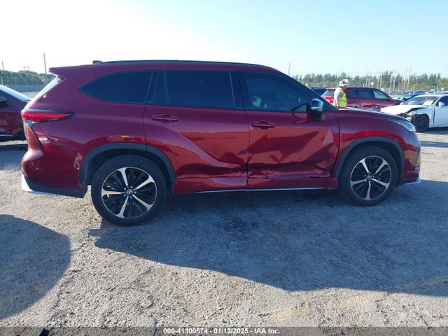 5TDLZRAH6NS137265 Toyota Highlander Xse