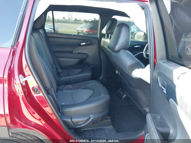 5TDLZRAH6NS137265 Toyota Highlander Xse