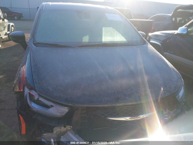 Chrysler Pacifica Select 2025 2C4RC1BG0SR518889 Image 13