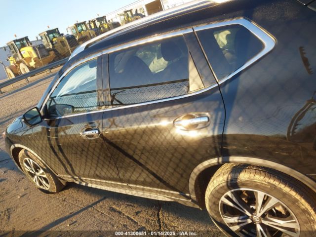 JN8AT2MV0LW123588 Nissan Rogue Sv Intelligent Awd