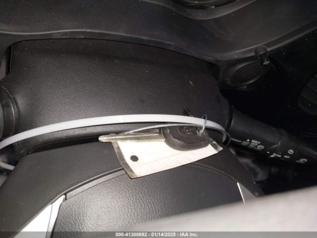 JA4AZ3A37JZ058182 Mitsubishi Outlander Es