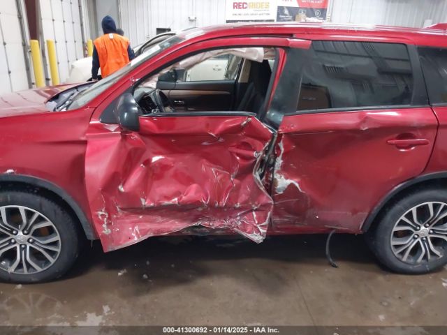 JA4AZ3A37JZ058182 Mitsubishi Outlander Es