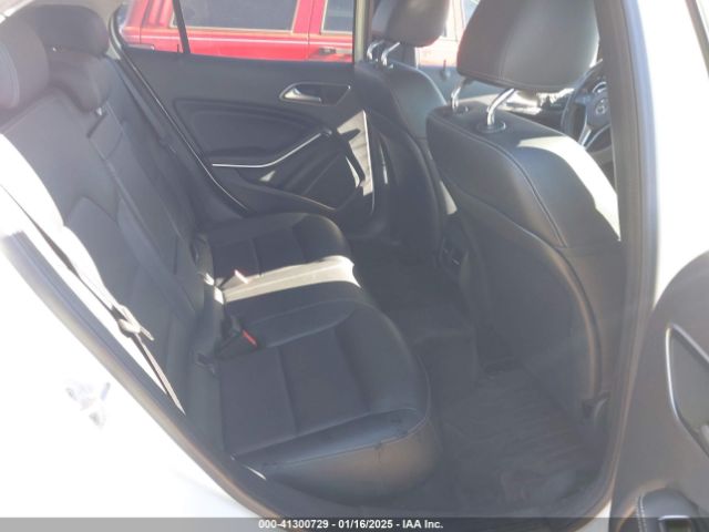 WDCTG4GB7FJ175561 Mercedes-Benz Gla 250 4matic