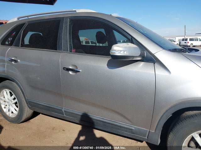 KIA SORENTO LX 2014 5XYKT3A63EG456189 Image 13
