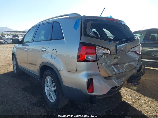 KIA SORENTO LX 2014 5XYKT3A63EG456189 Image 3