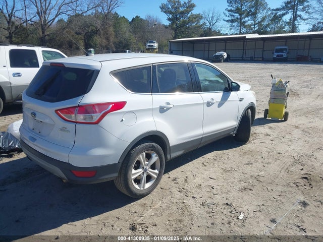 1FMCU0GX9GUB08815 Ford ESCAPE SE