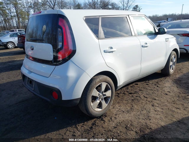 KIA Soul 2017 KNDJN2A23H7460998 Image 4
