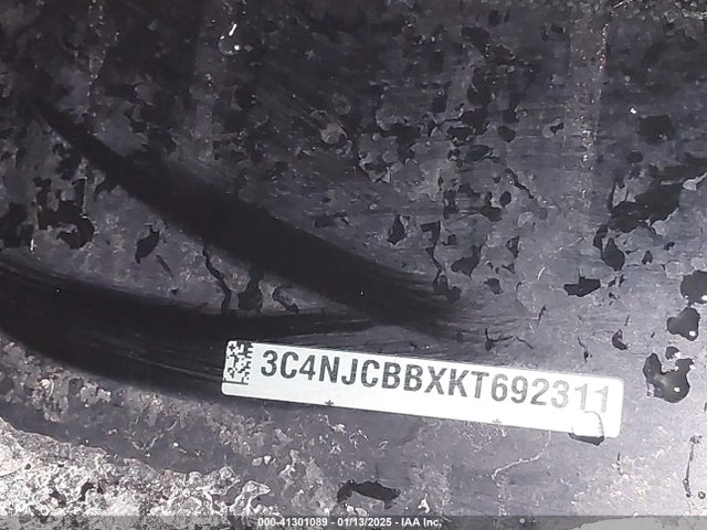 Jeep 2019 2019 3C4NJCBBXKT692311 Image 9