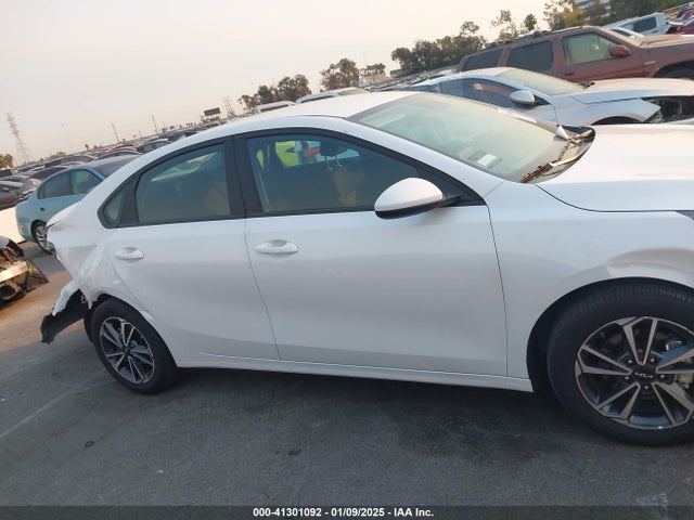 KIA Forte Lxs 2024 3KPF24AD5RE803047 Image 13