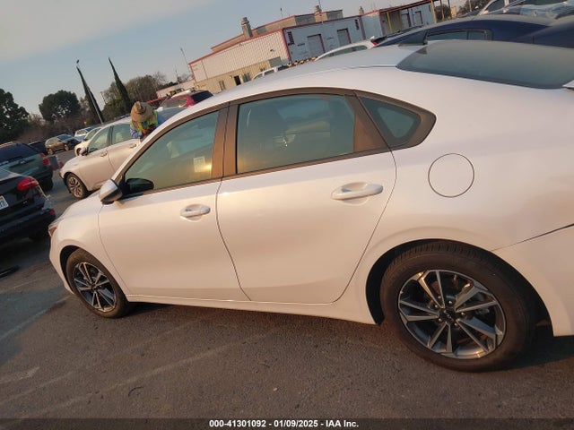 KIA Forte Lxs 2024 3KPF24AD5RE803047 Image 14
