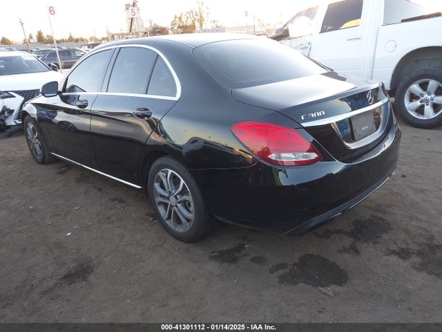 55SWF4JB0GU120472 Mercedes-Benz C 300 Luxury/sport
