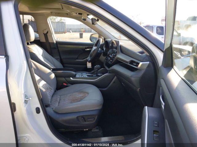 5TDAARAH6PS525470 Toyota Highlander Hybrid Xle Bronze