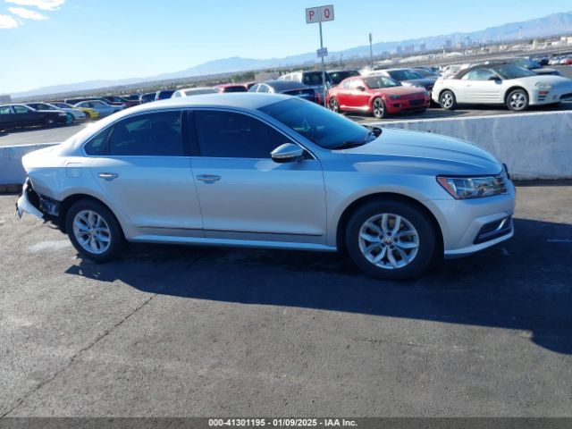 1VWAT7A3XGC057227 Volkswagen Passat 1.8t S