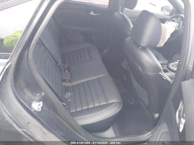 3KPF54AD8PE519058 KIA Forte Gt-line