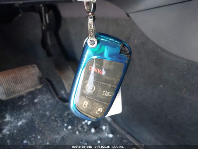 1C4RJFCG1EC200570 Jeep Grand Cherokee Overland