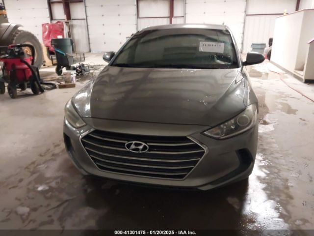 KMHD74LFXHU100773 Hyundai ELANTRA SE
