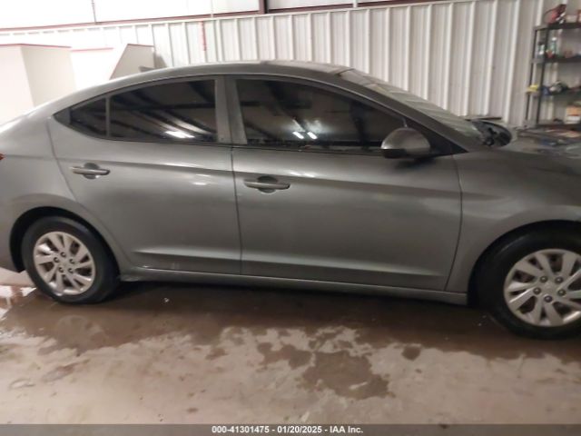 KMHD74LFXHU100773 Hyundai ELANTRA SE