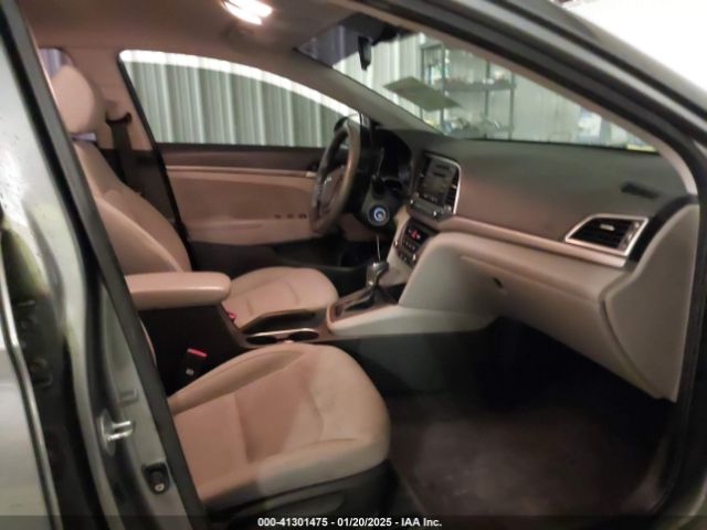 KMHD74LFXHU100773 Hyundai ELANTRA SE