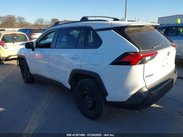 2T3H1RFV0KW055781 Toyota RAV4 LE