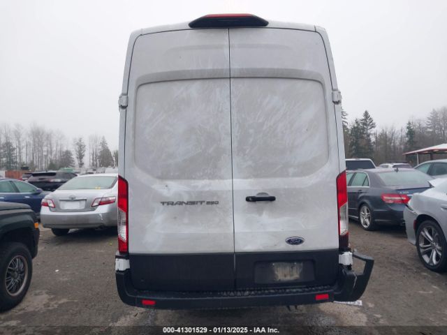 1FTBR3X82NKA70414 Ford Transit-250 Cargo Van