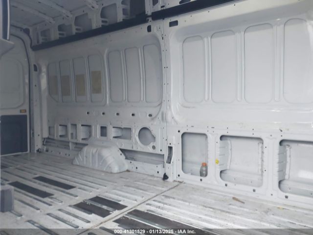 1FTBR3X82NKA70414 Ford Transit-250 Cargo Van