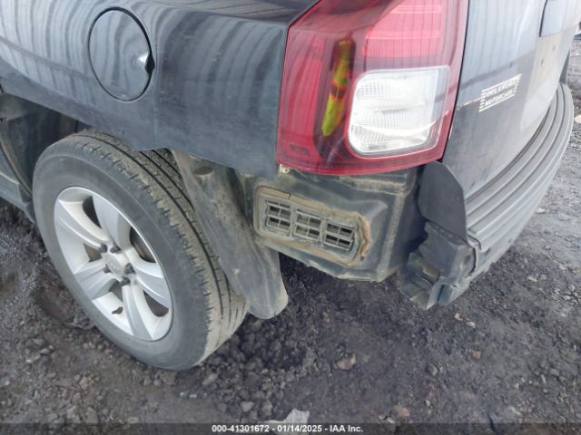 1C4NJCEB0ED559627 Jeep Compass Latitude
