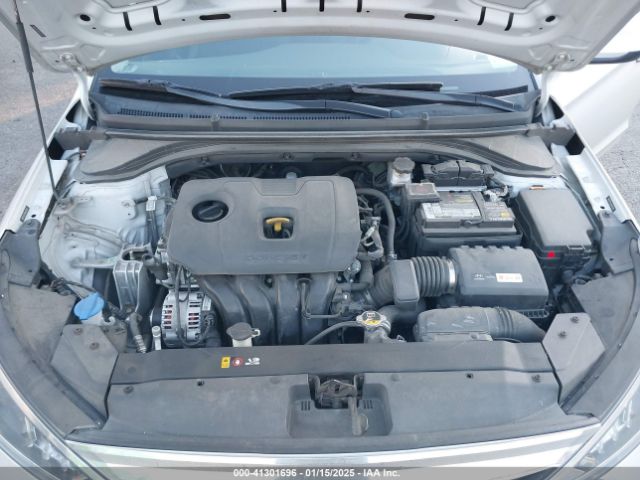 2019 HYUNDAI ELANTRA 5NPD74LF5KH435395 Photo 9