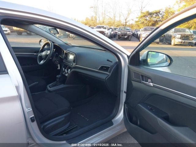 2019 HYUNDAI ELANTRA 5NPD74LF5KH435395 Photo 4