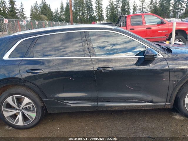 WA14AAGEXRB012089 Audi Q8 E-tron Premium Quattro