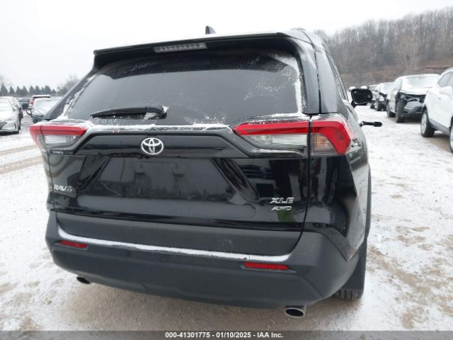 2T3A1RFV4RW410673 Toyota Rav4 Xle Premium