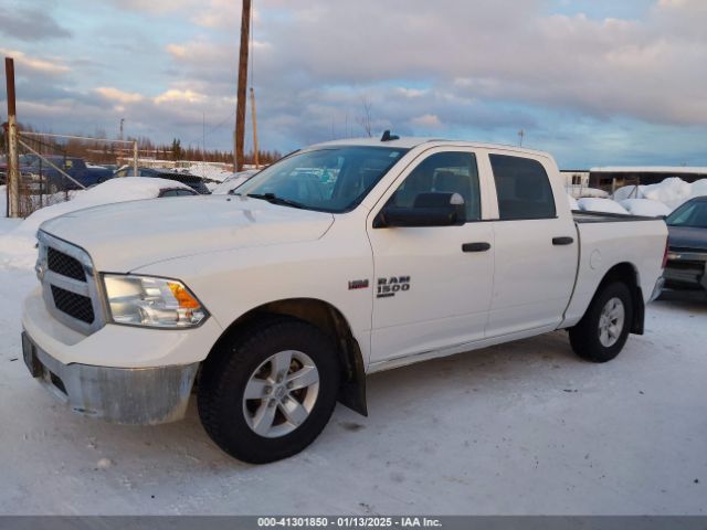 3C6RR7KT5NG174427 RAM 1500 Classic Tradesman  4x4 5'7 Box