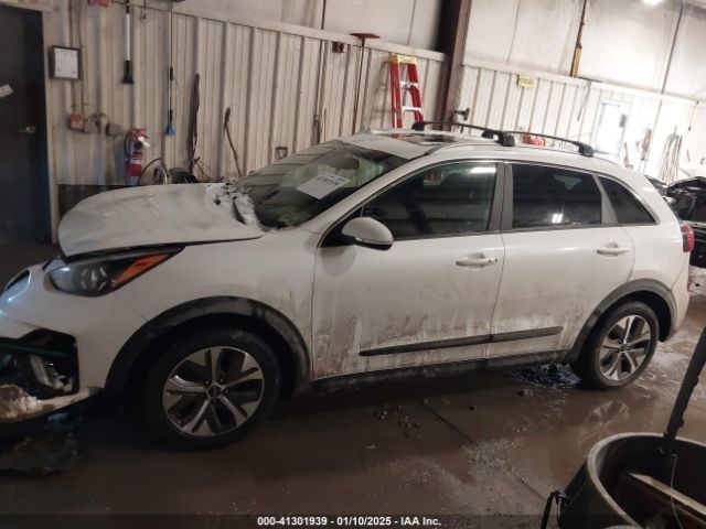 KNDCE3LG6N5144185 KIA Niro Ev Ex Premium