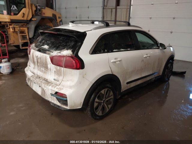 KNDCE3LG6N5144185 KIA Niro Ev Ex Premium