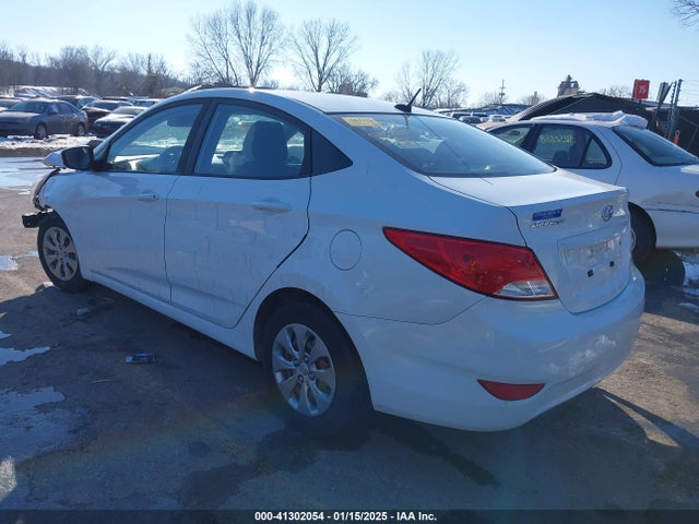 2017 HYUNDAI ACCENT KMHCT4AE6HU219468 Photo 2