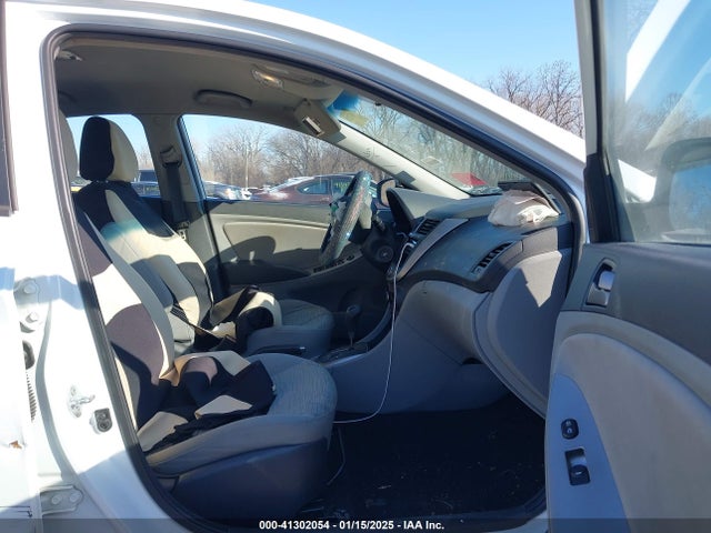 2017 HYUNDAI ACCENT KMHCT4AE6HU219468 Photo 4