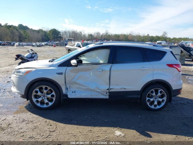 1FMCU9JX7EUD17335 Ford Escape Titanium